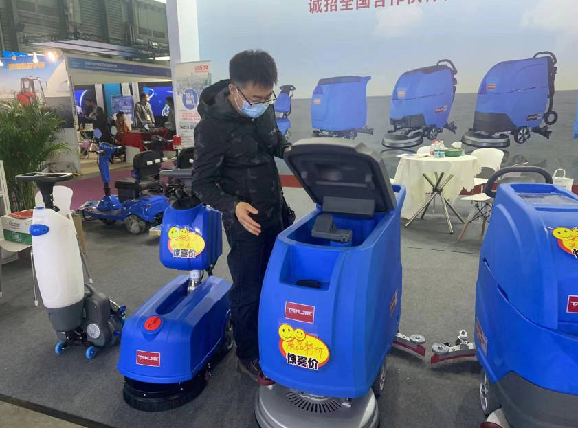 贺州坦洁洗地机公司致力于电动洗地机的生产、销售和服务百家